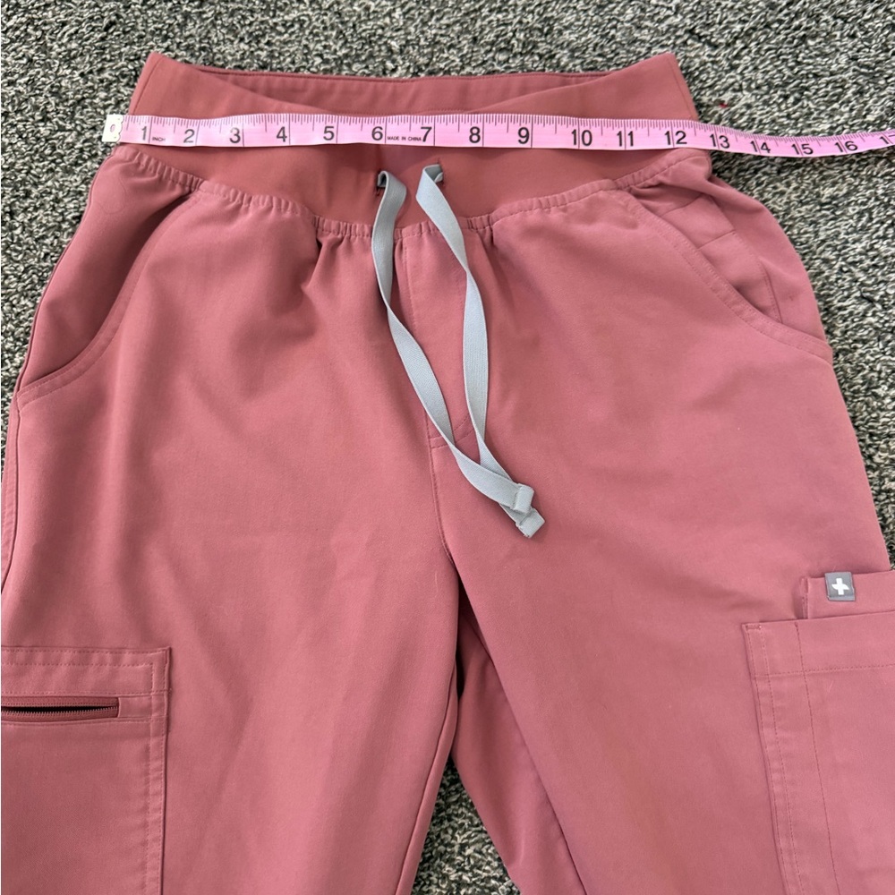 FIGS High Waisted Yola Skinny Scrub Pants | Size XS Petite - Picture 7 of 9